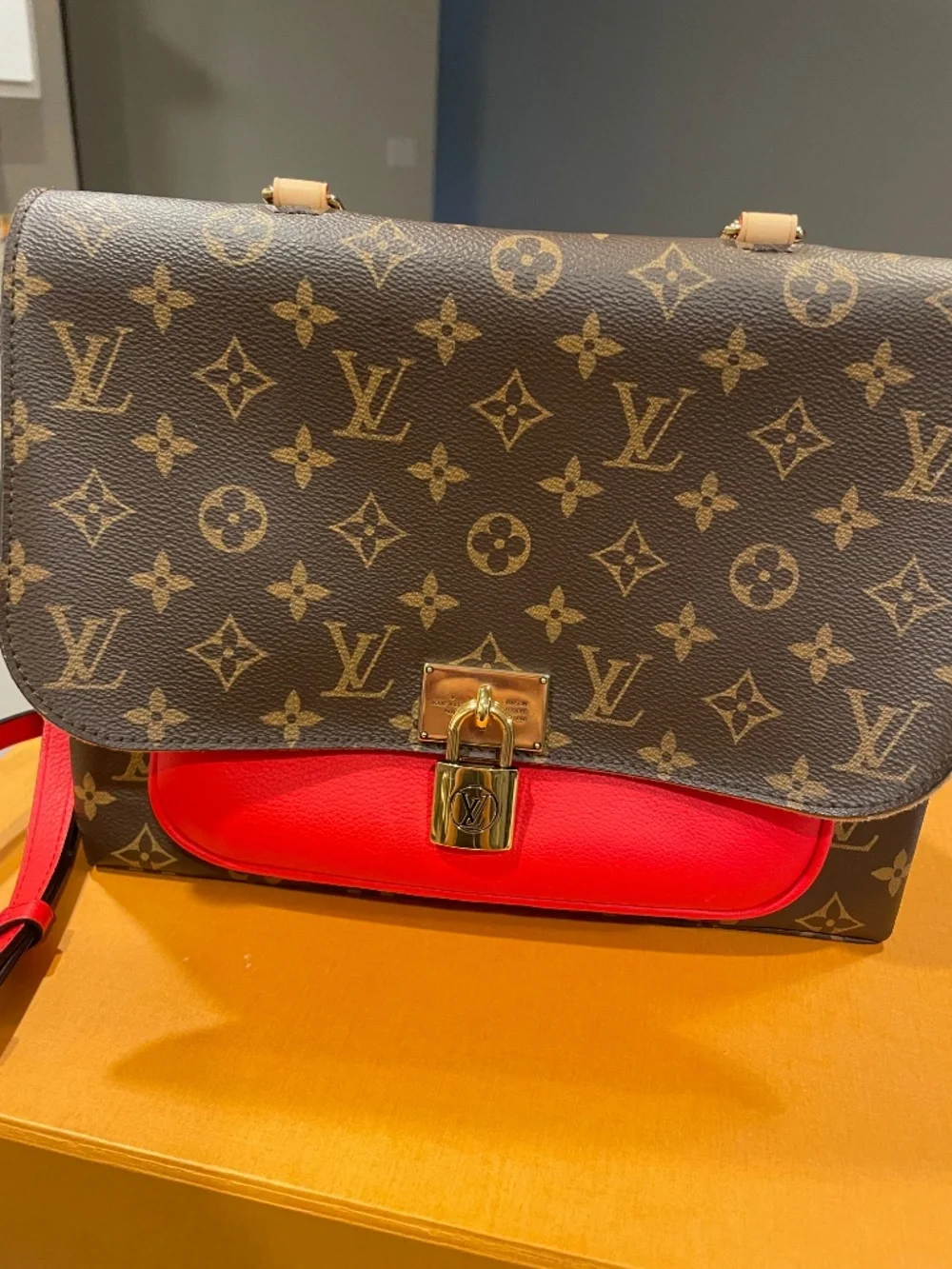 Louis vuitton MARIGNAN